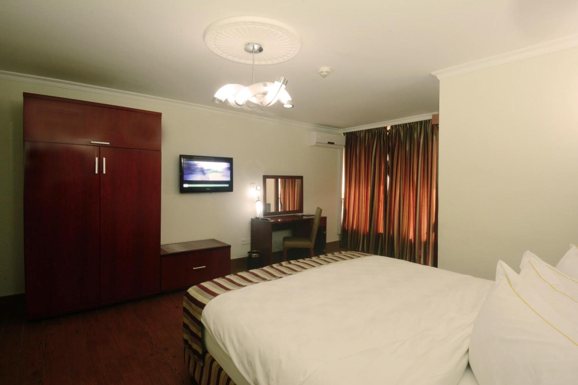 Hotel La Falaise Yaoundé Pokoj fotografie
