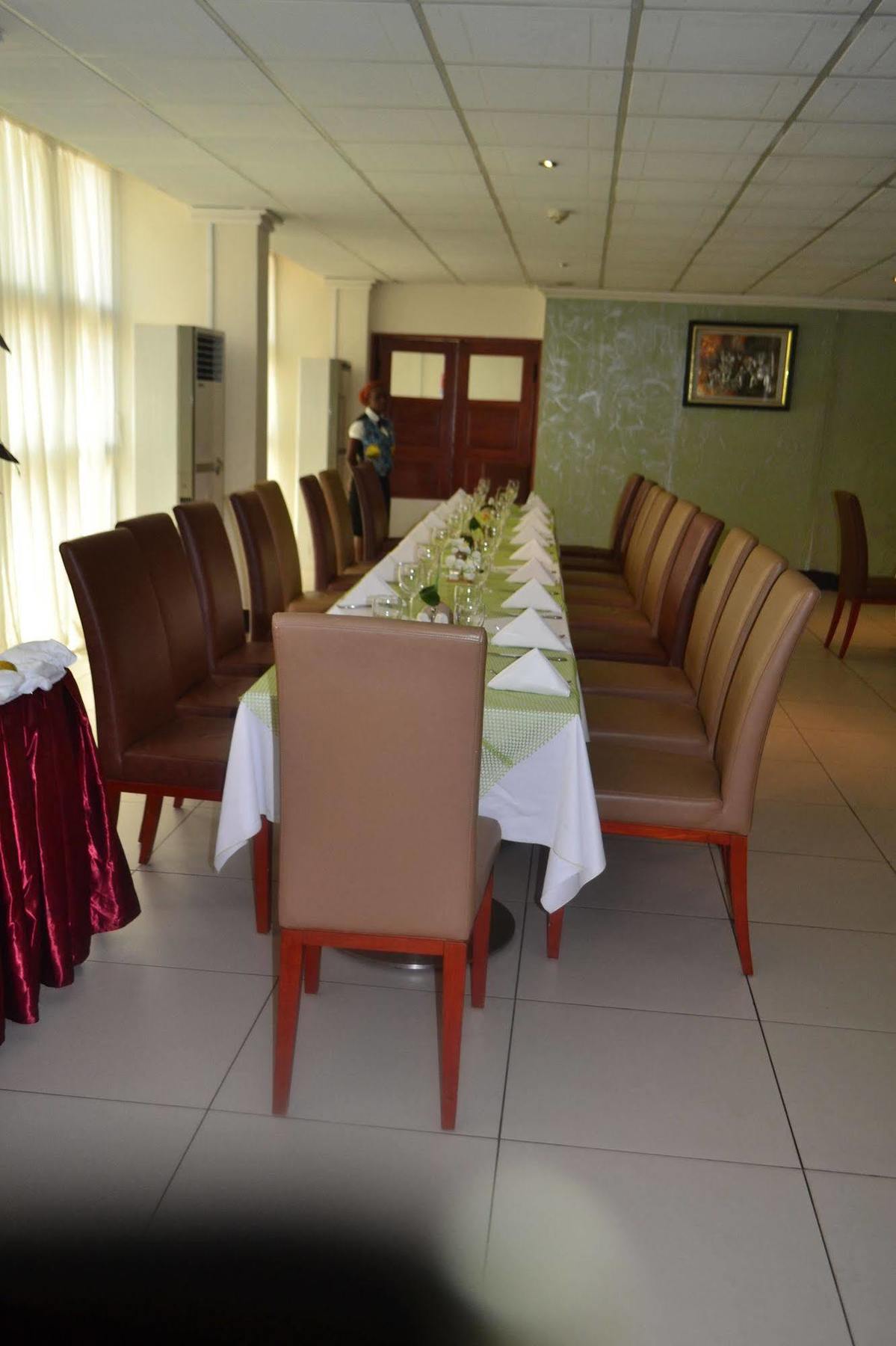 Hotel La Falaise Yaoundé Exteriér fotografie