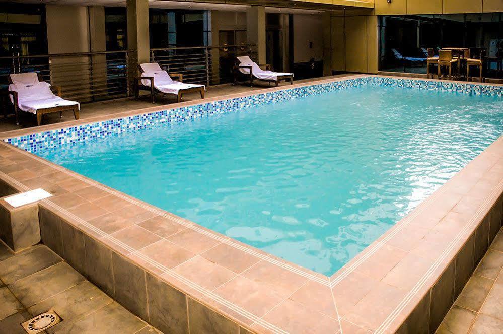 Hotel La Falaise Yaoundé Exteriér fotografie